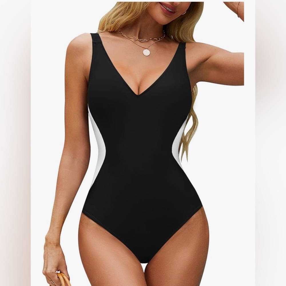 Chic Black and White Women's One-Piece Swimsuit